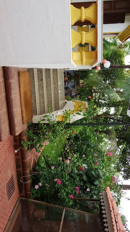 De Hibiscus Candolim Exterior photo